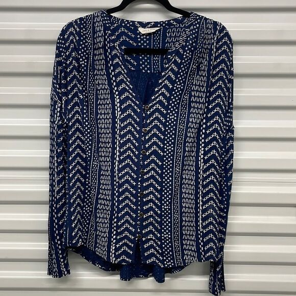 Sz M   - Picture 1 of 7